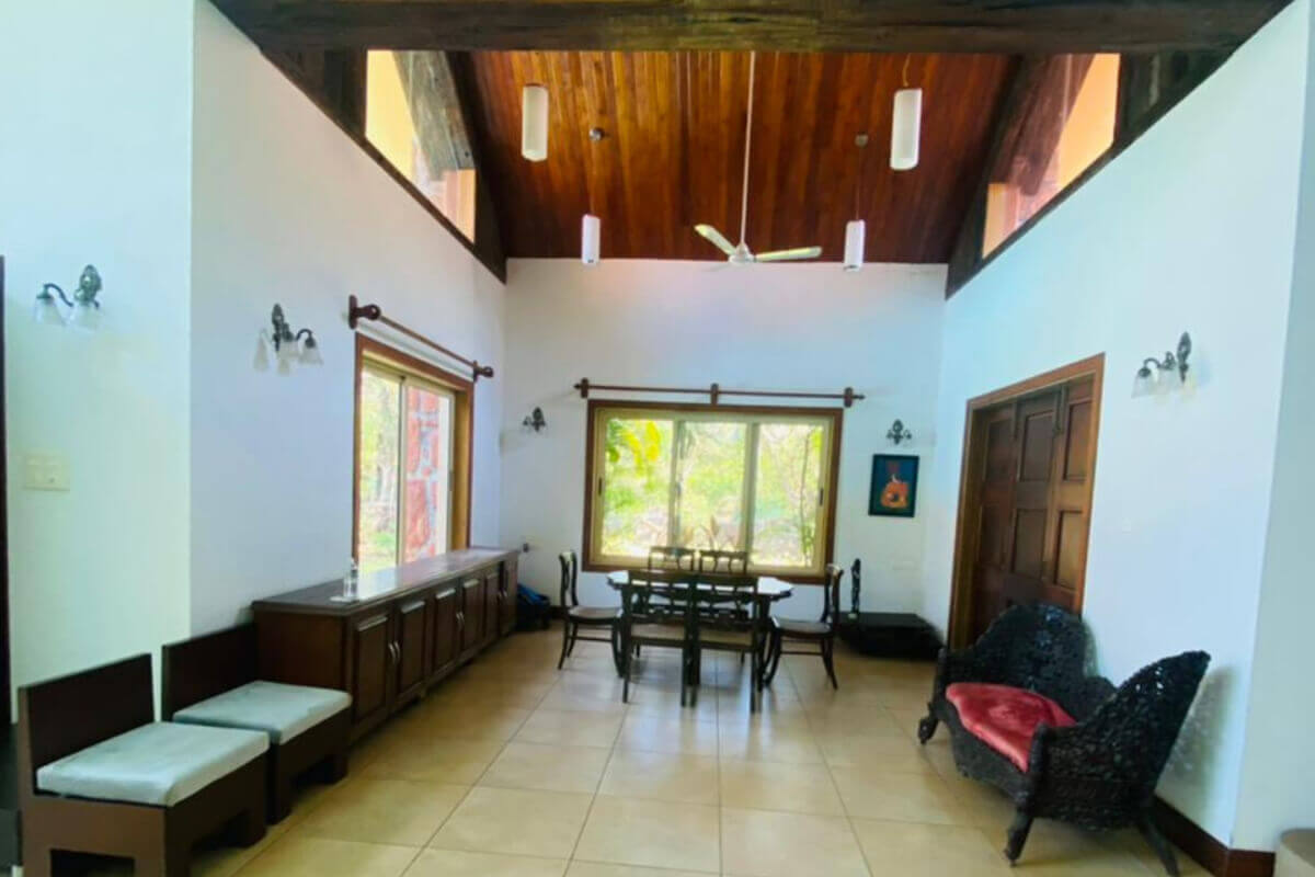 3bhk-bungalow-for-sale-at-hall-entrance