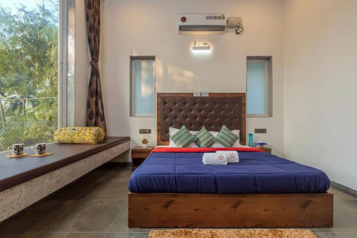 7bhk-Villa-for-sale-bedroom